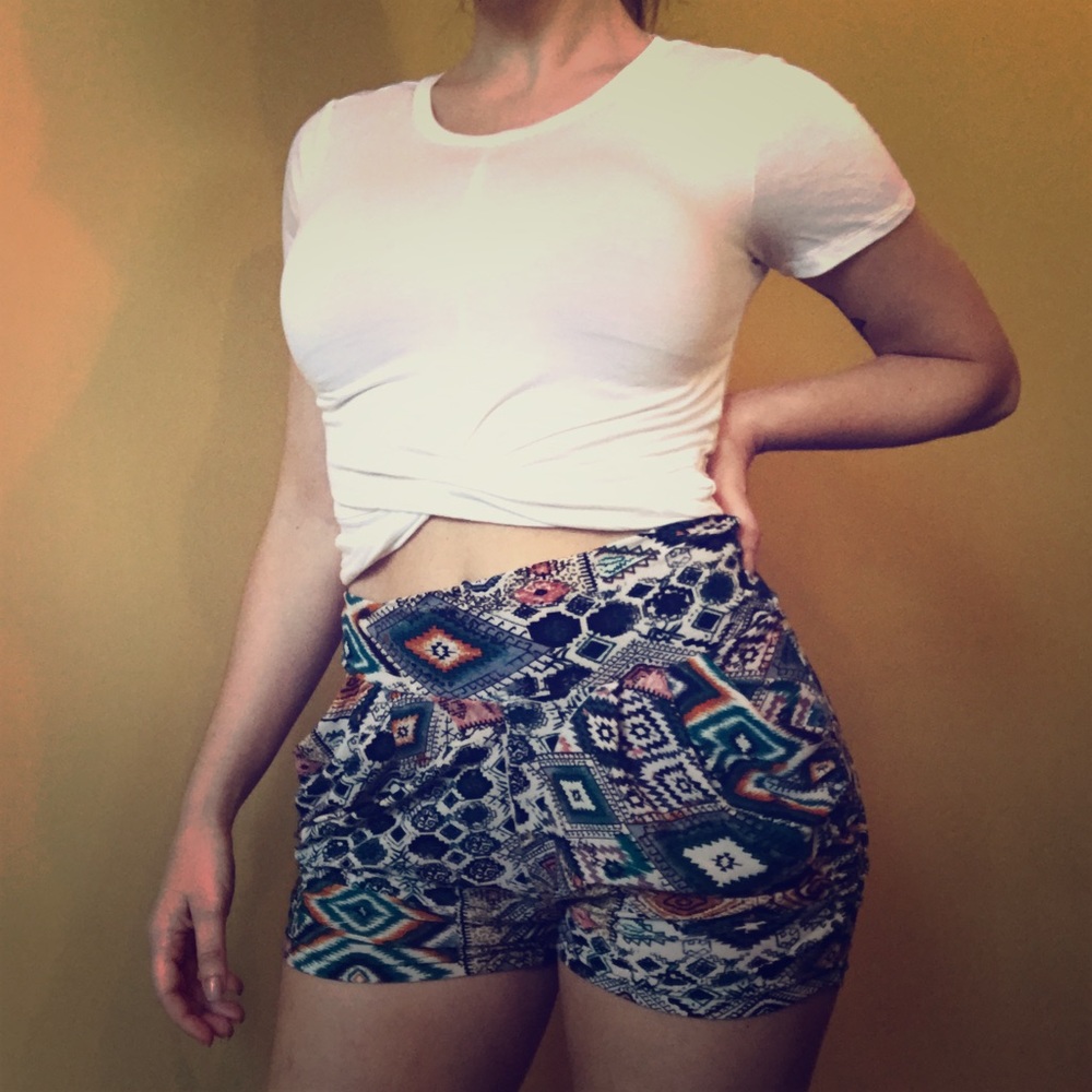 SET: Summer crop and high rise shorts